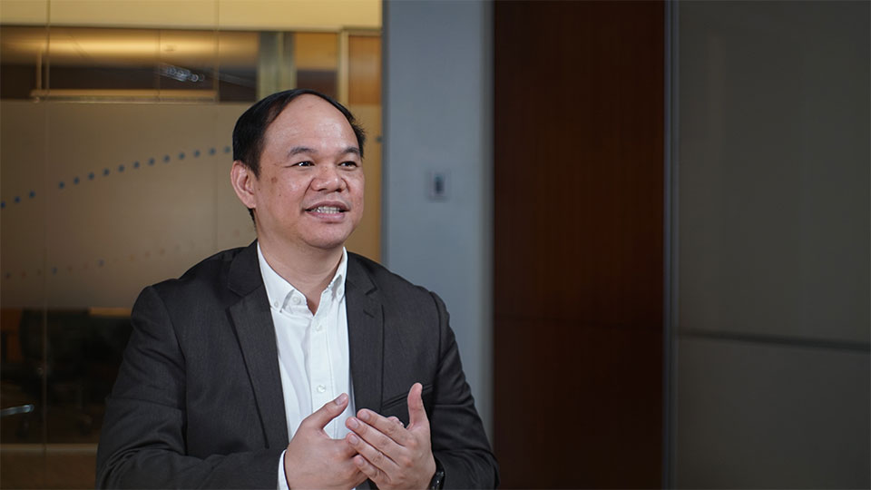 Globe in partnership